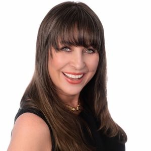 Meet your Posher, Dana